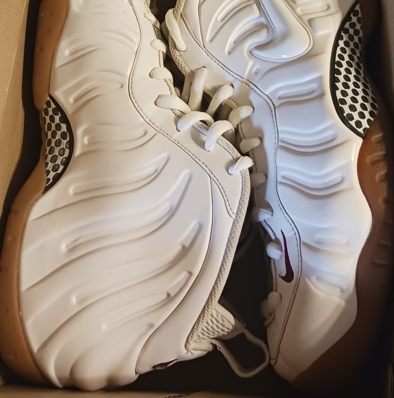Nike Men\'s Foamposite Shoes